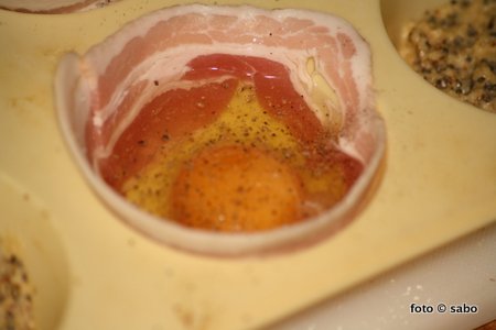Eier-Bacon-Frühstücks-Muffins (Low Carb)
