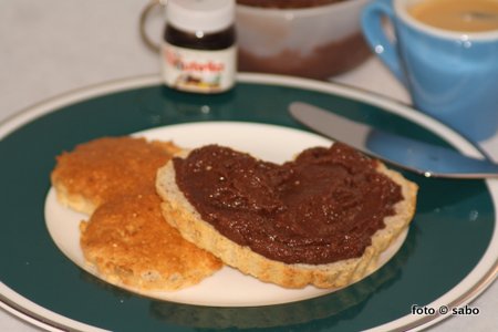 Nuss-Schoko-Brotaufstrich - ähnlich Nutella- (Low Carb)