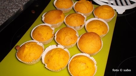 Brazilian Carrot Cake Cupcakes (Brasilianische Karottenkuchen Muffins) - Blender-Rezept