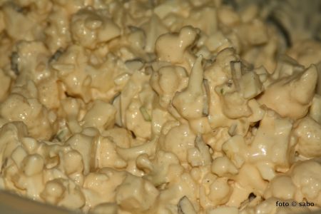 Blumenkohlsalat nach Kartoffelsalat-Art (Low Carb / Keto)
