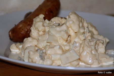 Blumenkohlsalat nach Kartoffelsalat-Art (Low Carb / Keto)