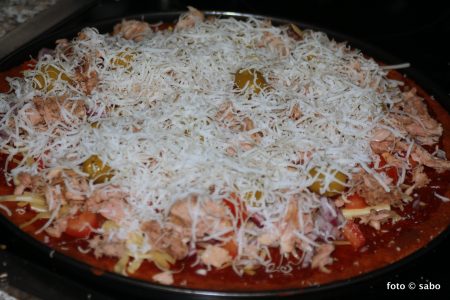 Pizza mit Mozzarella-Teig (Low Carb / Keto)
