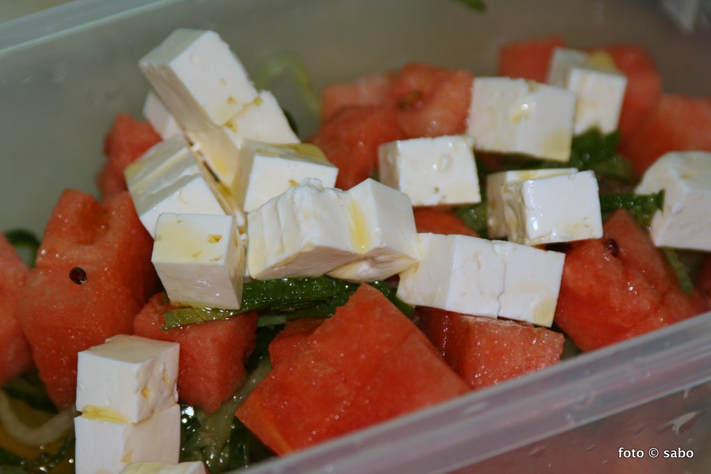 Gurken-Melonensalat mit Minze und Feta (Low Carb) - sabo (tage) buch