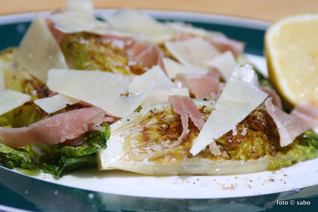 Gegrillter Romana-Salat (Low Carb / Keto)