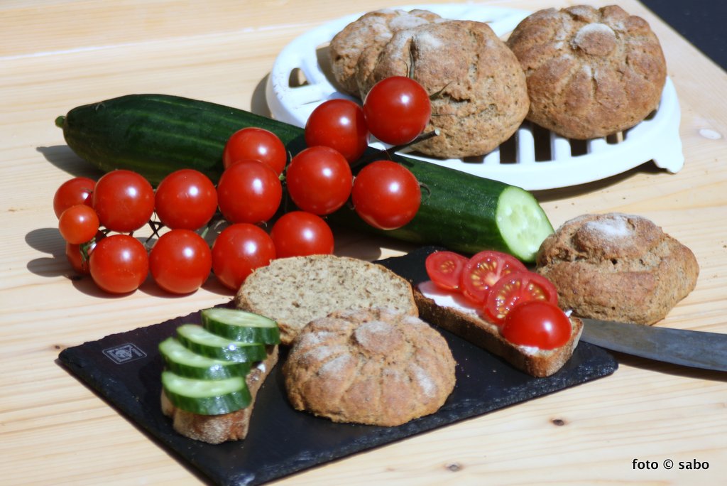 Kartoffelfaser-Chia-Brötchen (Low Carb / Keto)