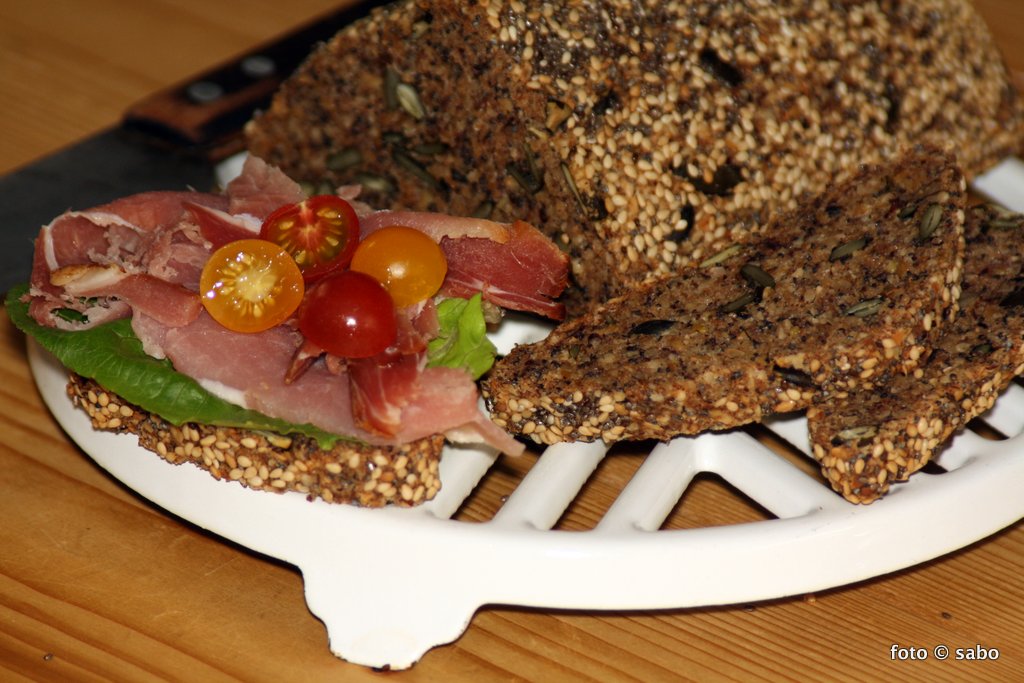 Dreiecksbrot (fast) wie bei Olles Himmelsglitzerdings (Low Carb / Keto)